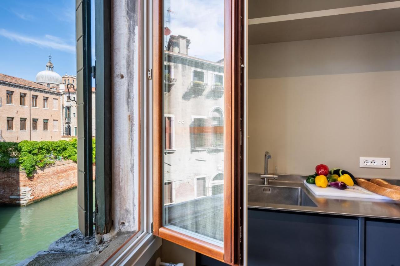 Palazzo Borgoloco Apartment Venice Luaran gambar