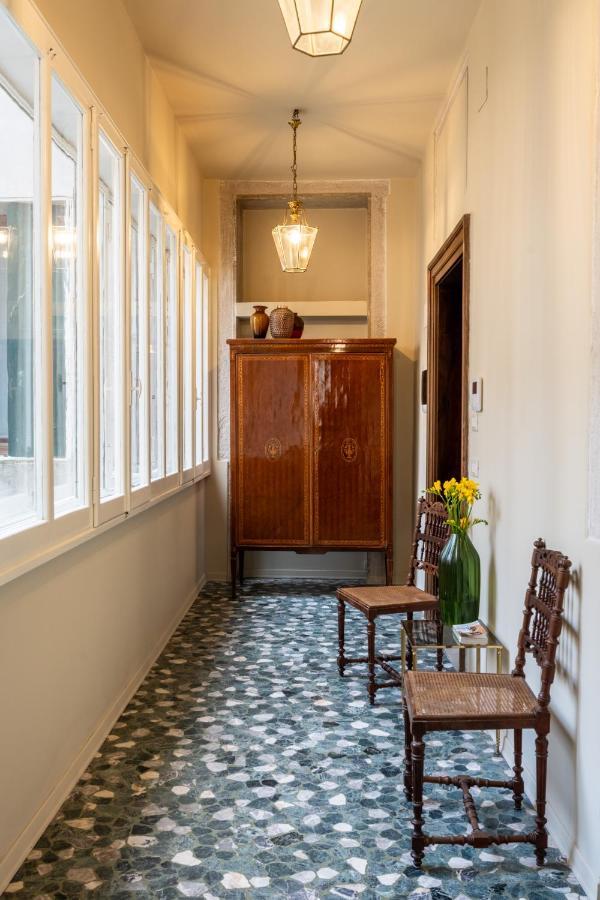 Palazzo Borgoloco Apartment Venice Luaran gambar